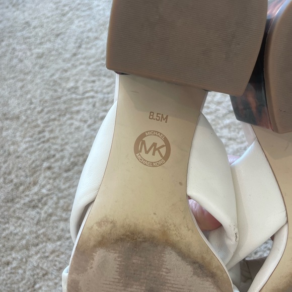 White Tortoise Shell Heels - Picture 4 of 4